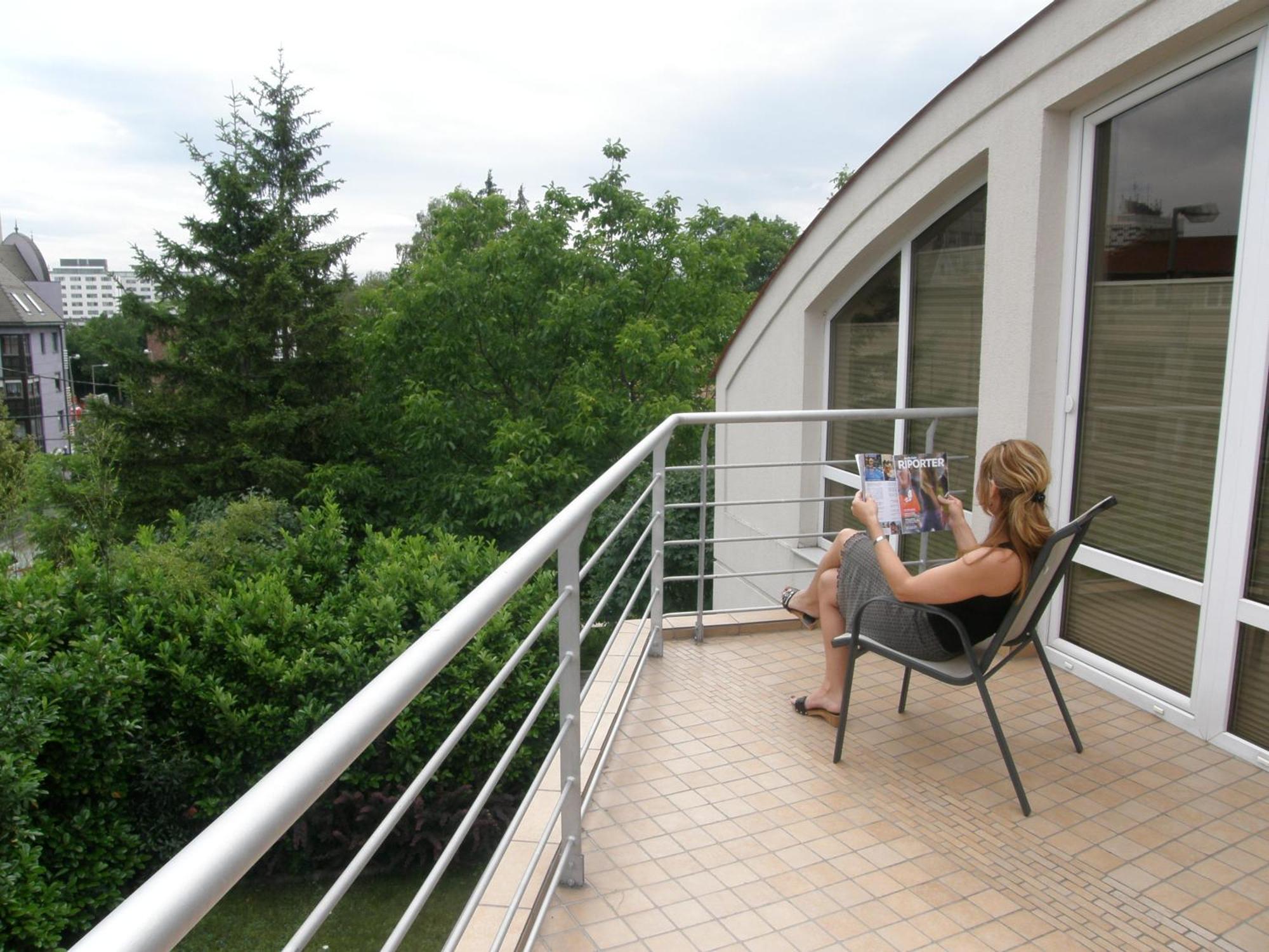 Promedicum Panzio Hotel Veszprem Ngoại thất bức ảnh
